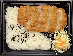 とんかつ弁当 560円 おかずのみ 410円