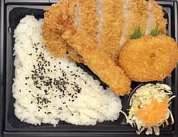 とんかつランチ680円おかず530円