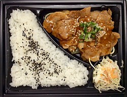 豚カルビ弁当640円　おかず490円